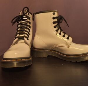 Dr. Martens 1460 Women's White Patent Leather Lace Up Boots Size 5